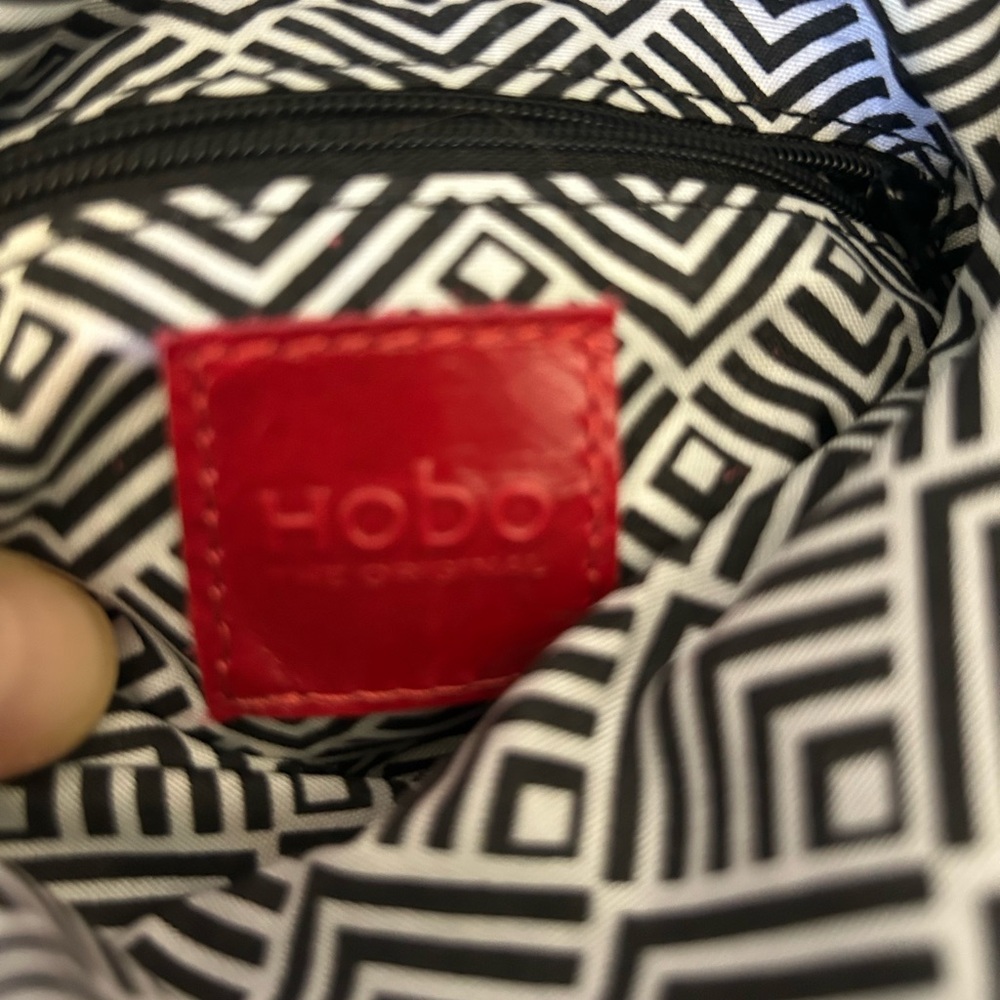 HOBO Convertible leather crossbody/clutch/handbag/wristlet. Festival ready! - Picture 12 of 13
